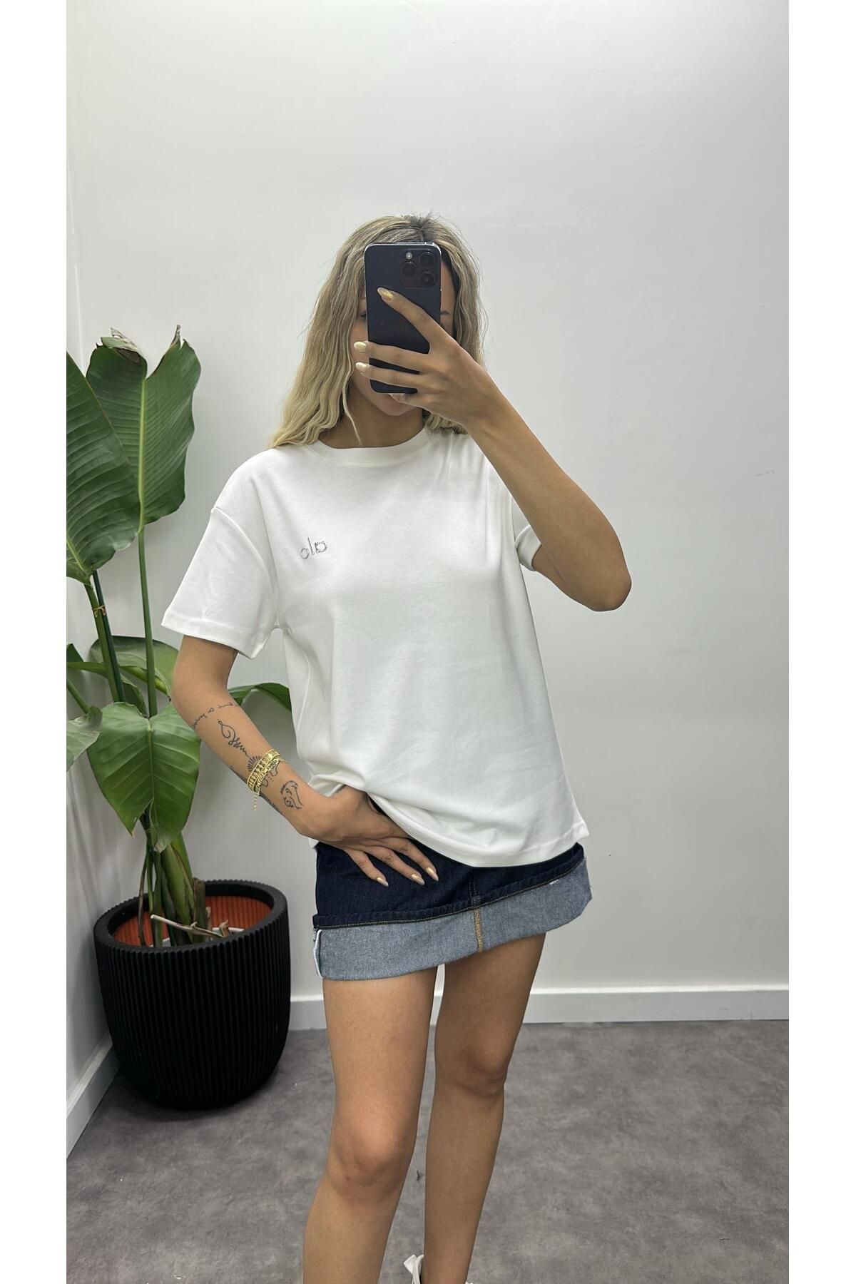 Acar Boutique Orijinal Marka Basic T-Shirt