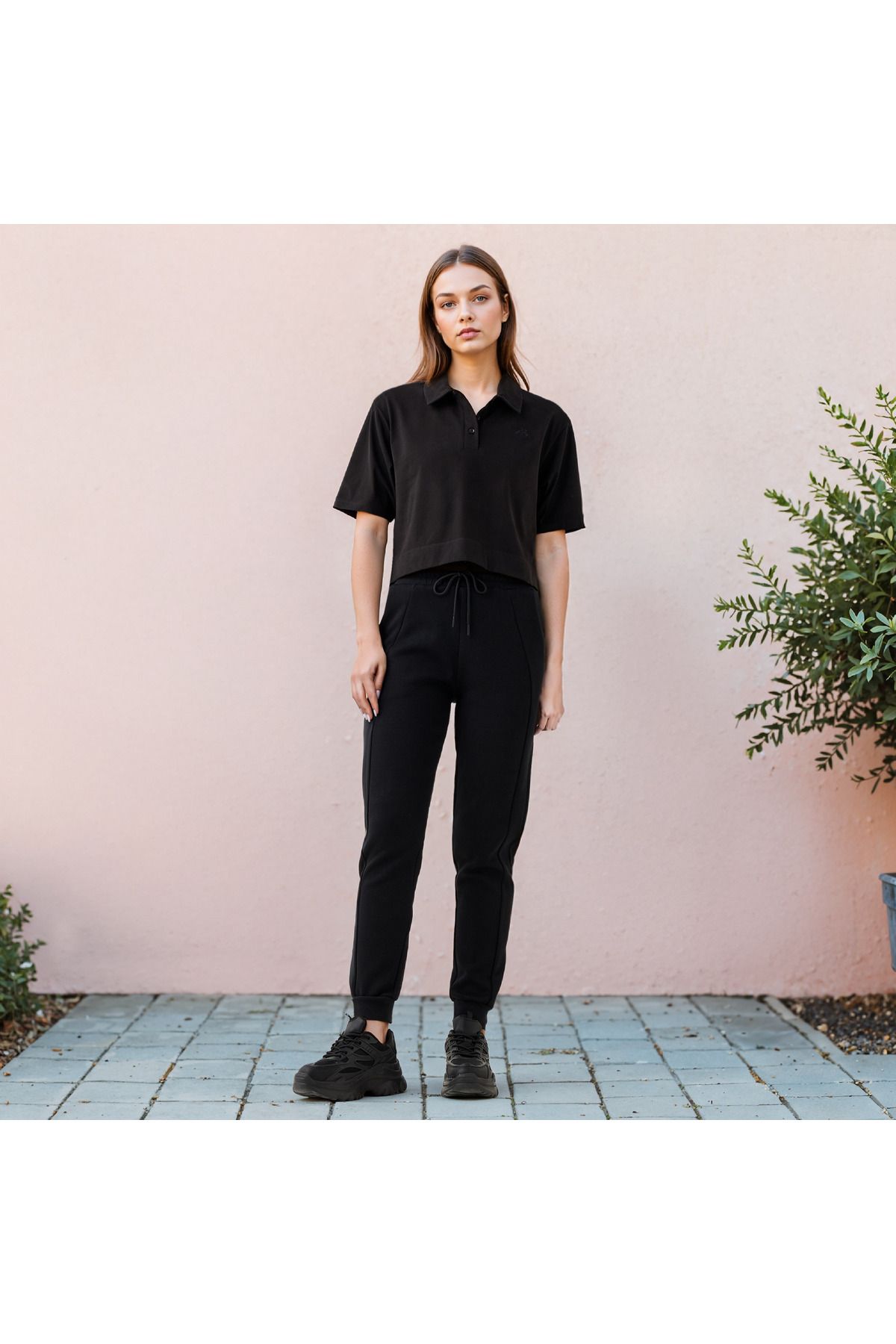 Kappa-Kappa Panelled Joggers with Drawstring Closure and Pockets 2