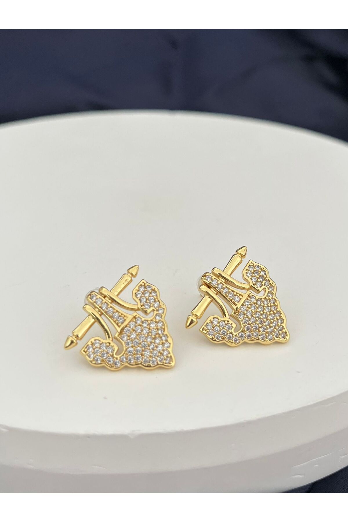stainles steel Zirkon Taşlı Üçgen Serenay Küpe