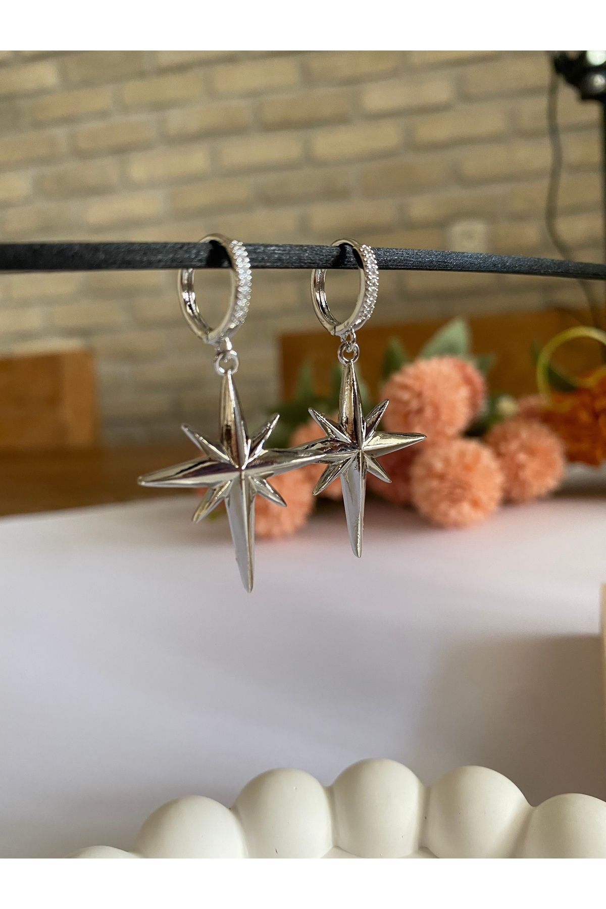 Lorinya Butik Yıldız Model Çelik Küpe
