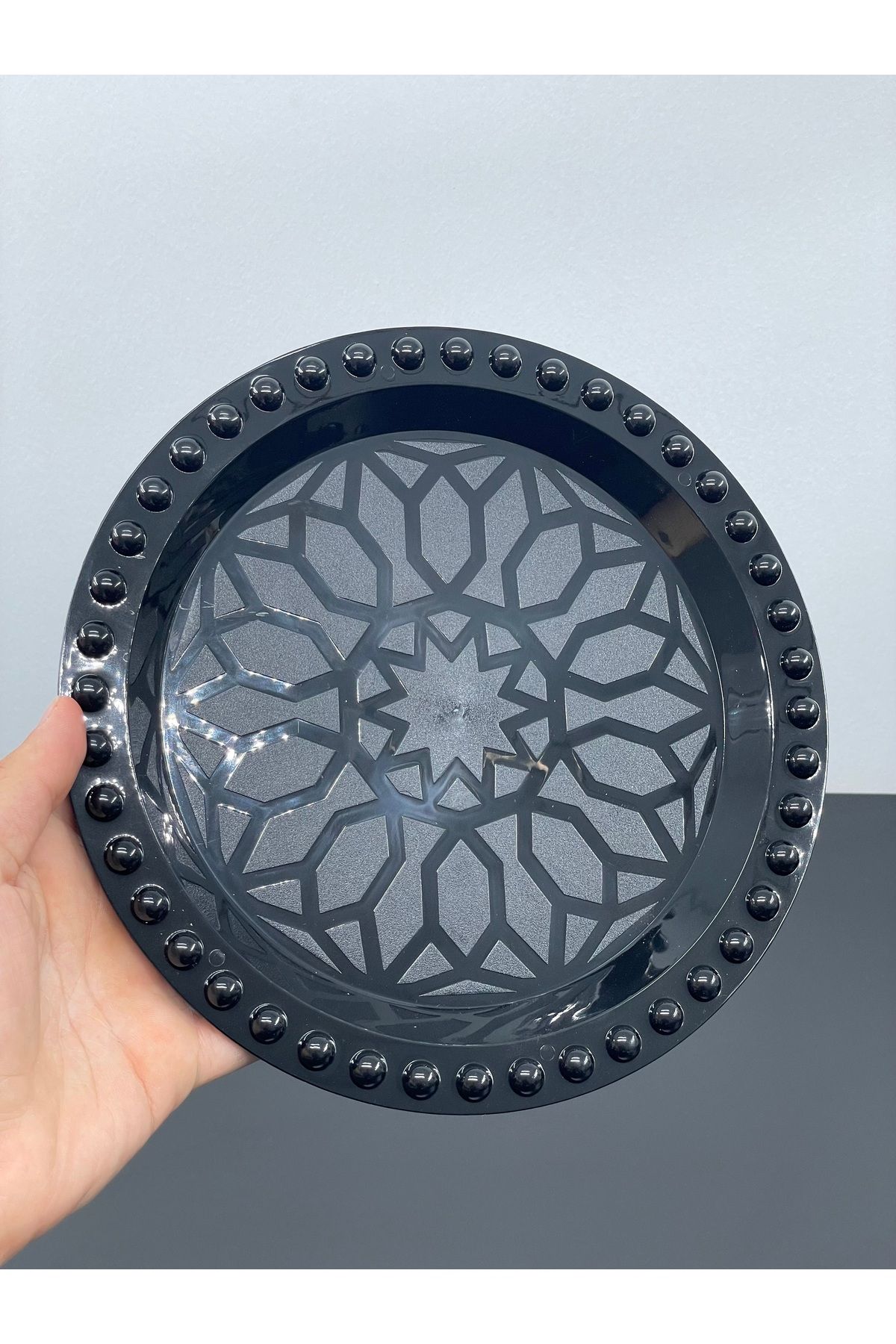 YzHome 6 Lı Plastik Siyah Boncuklu Servis Sunum Tepsisi Tepsi 22cm