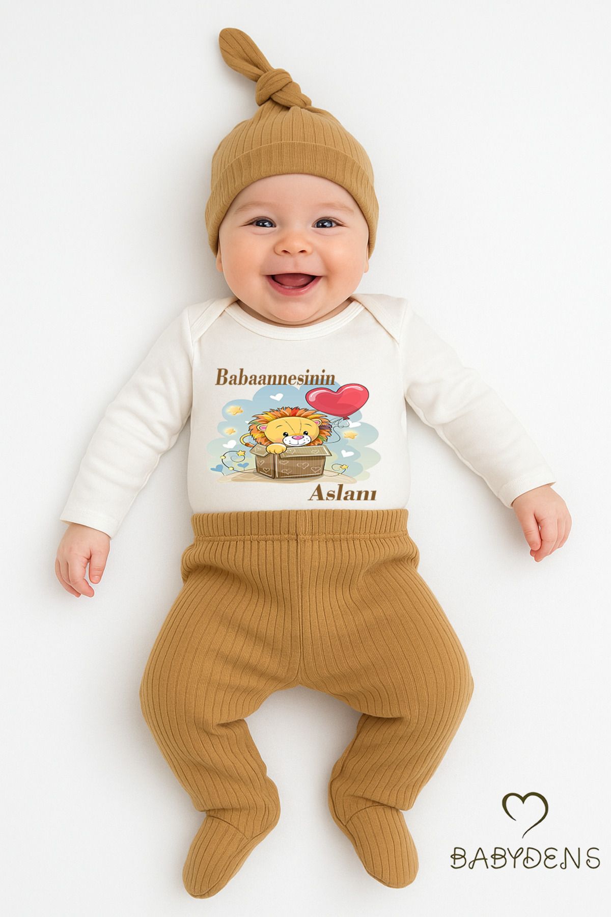 BABYDEN'S Babaannesinin Aslanı Yazılı 3’lü Bebek Takımı Uzun Kol Çıtçıtlı Zıbın, Ribana Pantolon ve Bere Seti