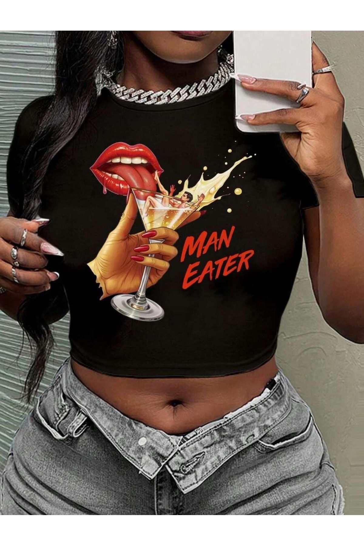 OVER HEAD Kadın Y2K Dudak Man Eater Baskılı Bayb Tee Crop