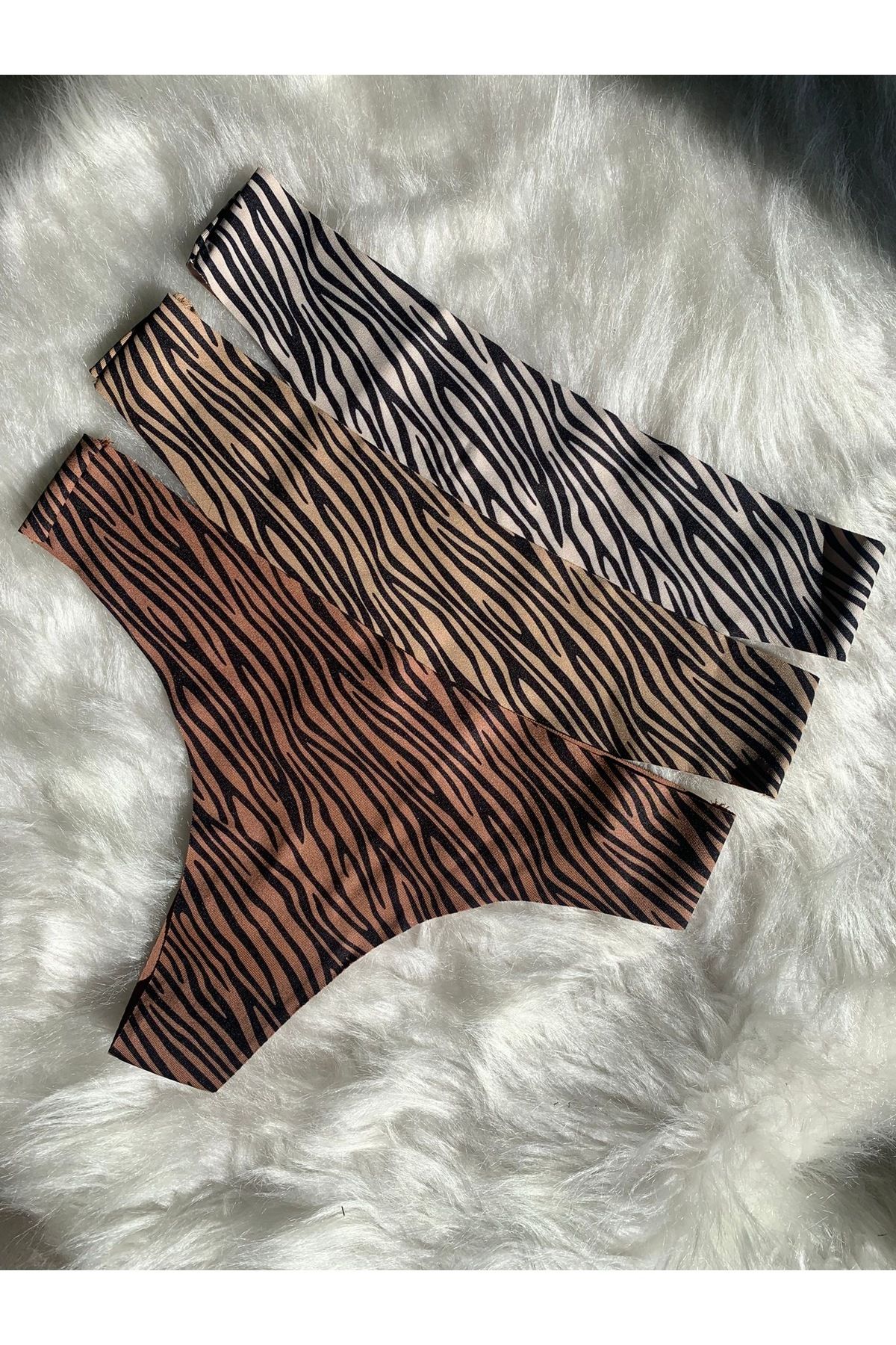 Gizliz Kadın 3’lü Desenli Vahşi Tanga Seti Zebra & Leopar