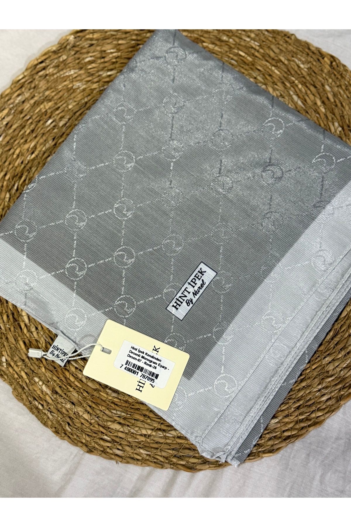 Hint İpek monogram eşarp