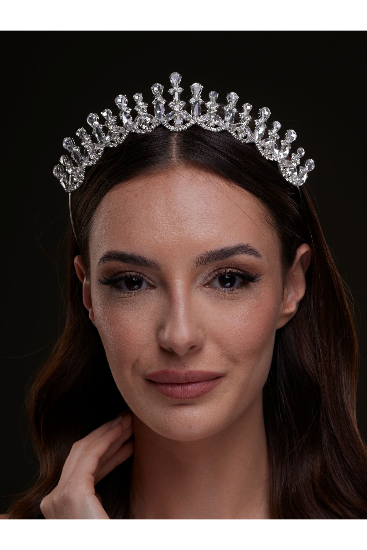 yusay Modern Kristal Gelin Tacı – Işıltılı Şık ve Hafif Taç Modeli