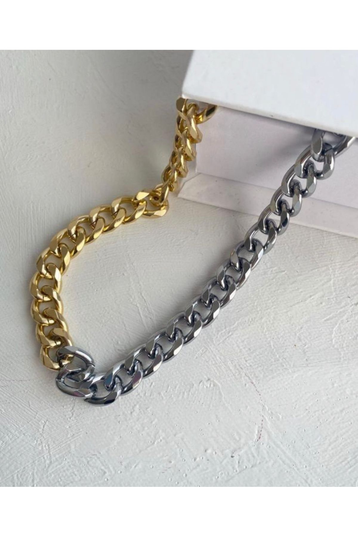 MOİRA Gold & Gümüş Renkli Kalın Zincir Kolye – Unisex Tasarım