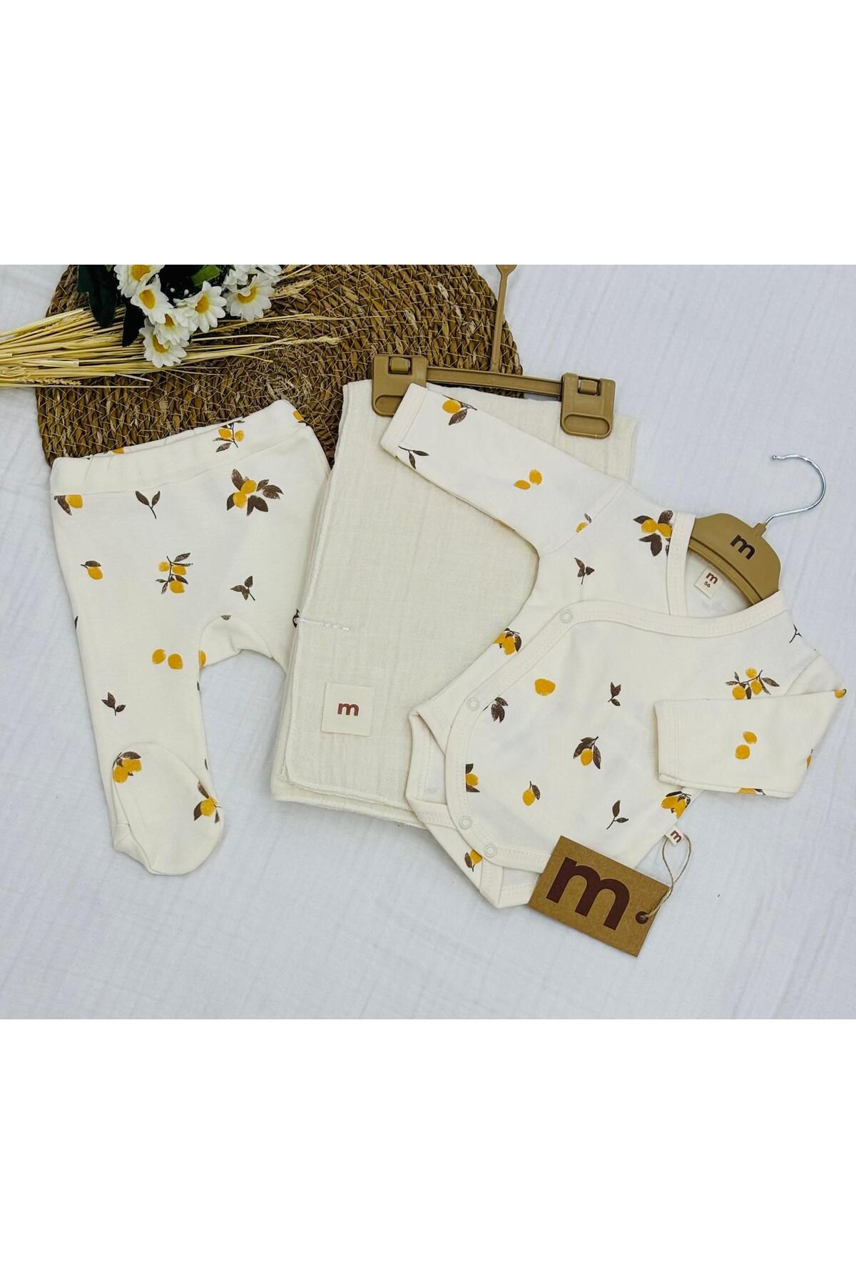 Minisse Baskılı Çıtçıtlı Badi, Alt ve Müslin Battaniyeli Yenidoğan Bebek 3lü Set