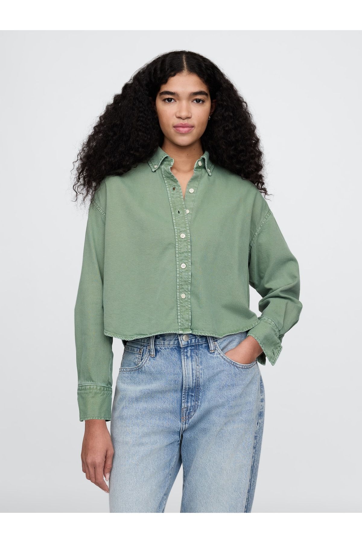 GAP Kadın Haki UltraSoft Denim Crop Big Gömlek