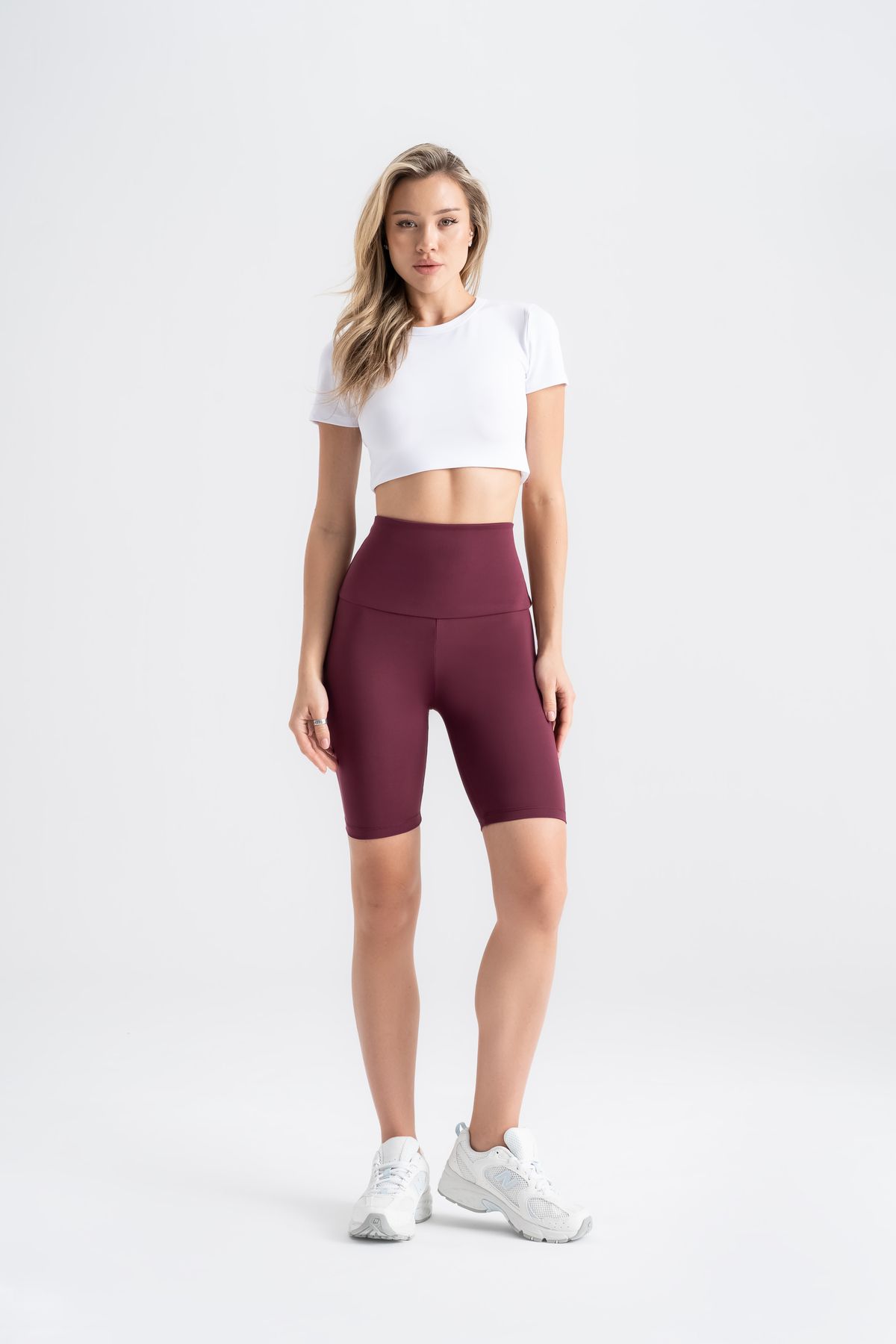 Leggfly Kadın Kısa Spor Tayt Bordo Yüksek Bel Toparlayıcı İç Göstermeyen Slim Fit