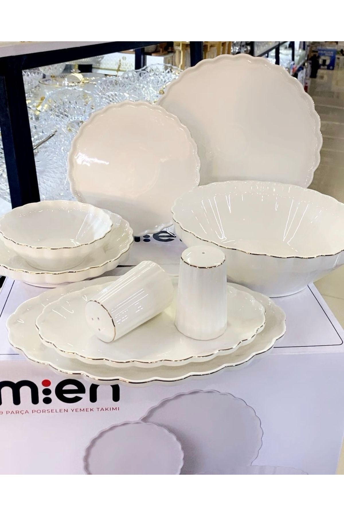 ev dizaynımm 29 parça yemek takımı gold yaldızlı