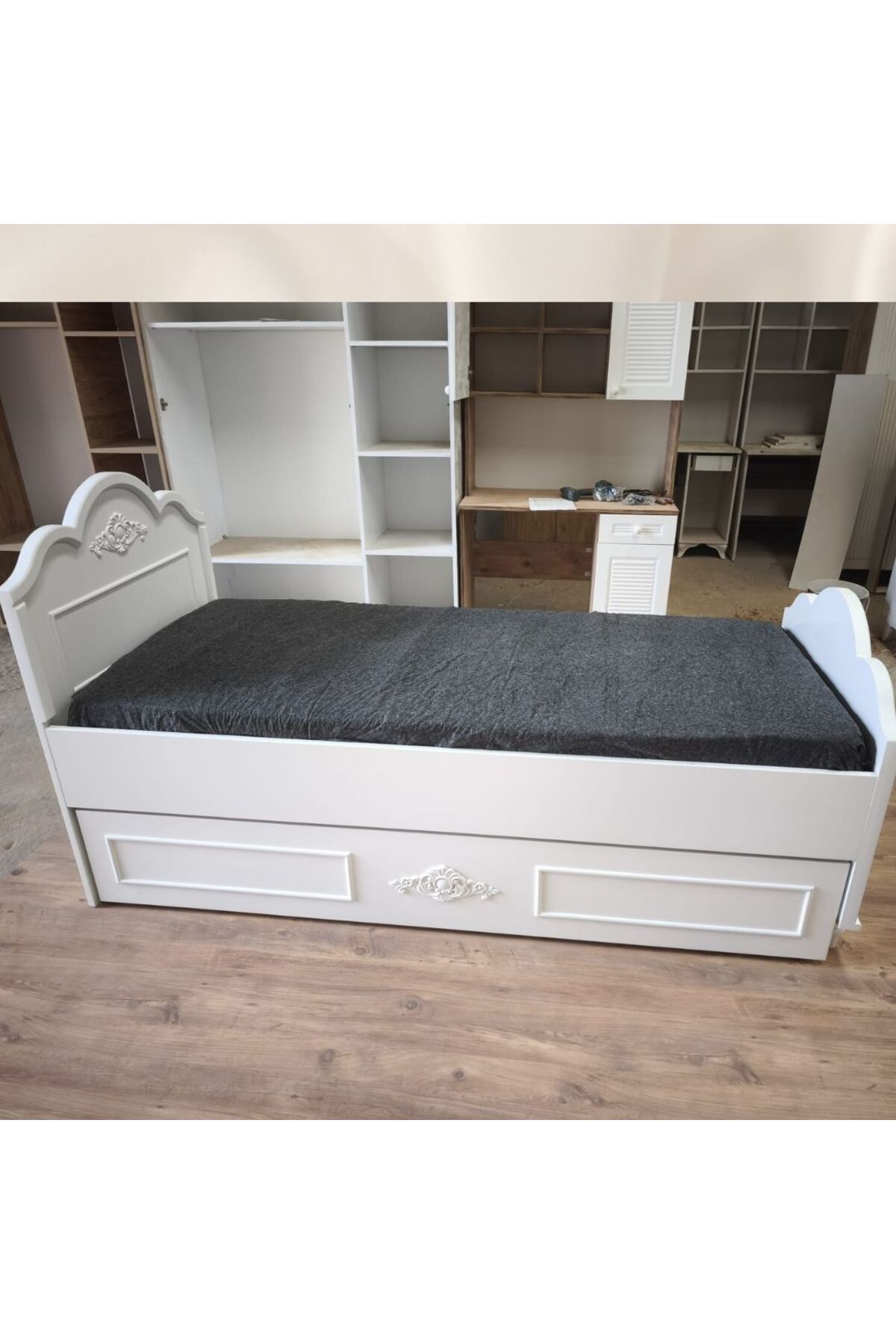 mürsel mobilya Beyaz İnci Çıtalı Model MDF Karyola