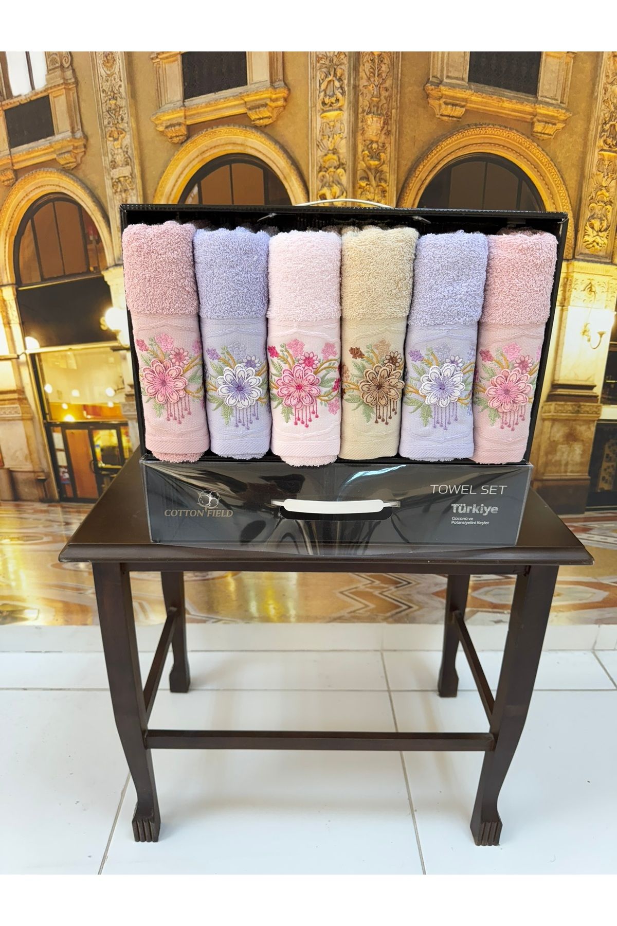 Artiva Home Collection %100 Pamuklu Jakarlı 3D Nakışlı 6 Renk Çeyizlik Lüx El ve Yüz Havlusu Kutulu Set