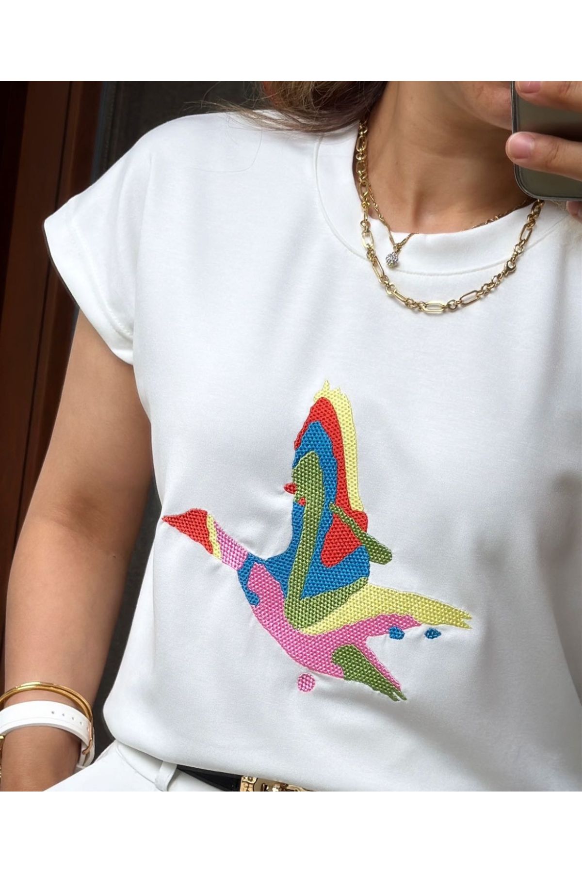 DUSOHOME Renkli Nakış Kuş İşlemeli Marka T-shirt