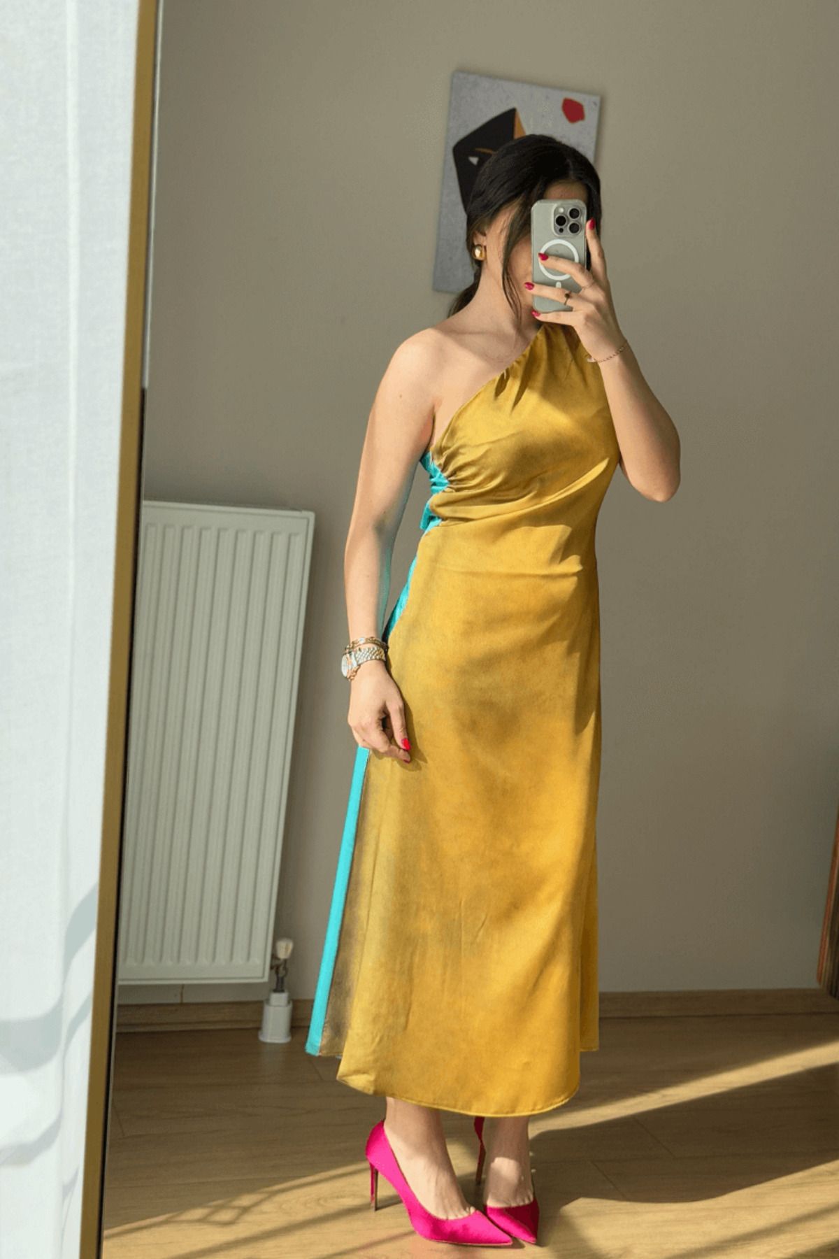 SEHOCO BUTİK Sarı Saten Tek Omuz Sırt Dekolteli Uzun Elbise