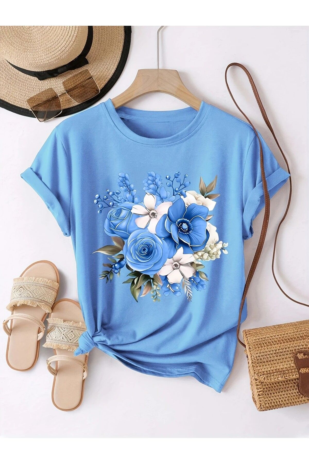 LEIVOR Ana renk - çiçek buketi Baskılı Kadın T-shirt