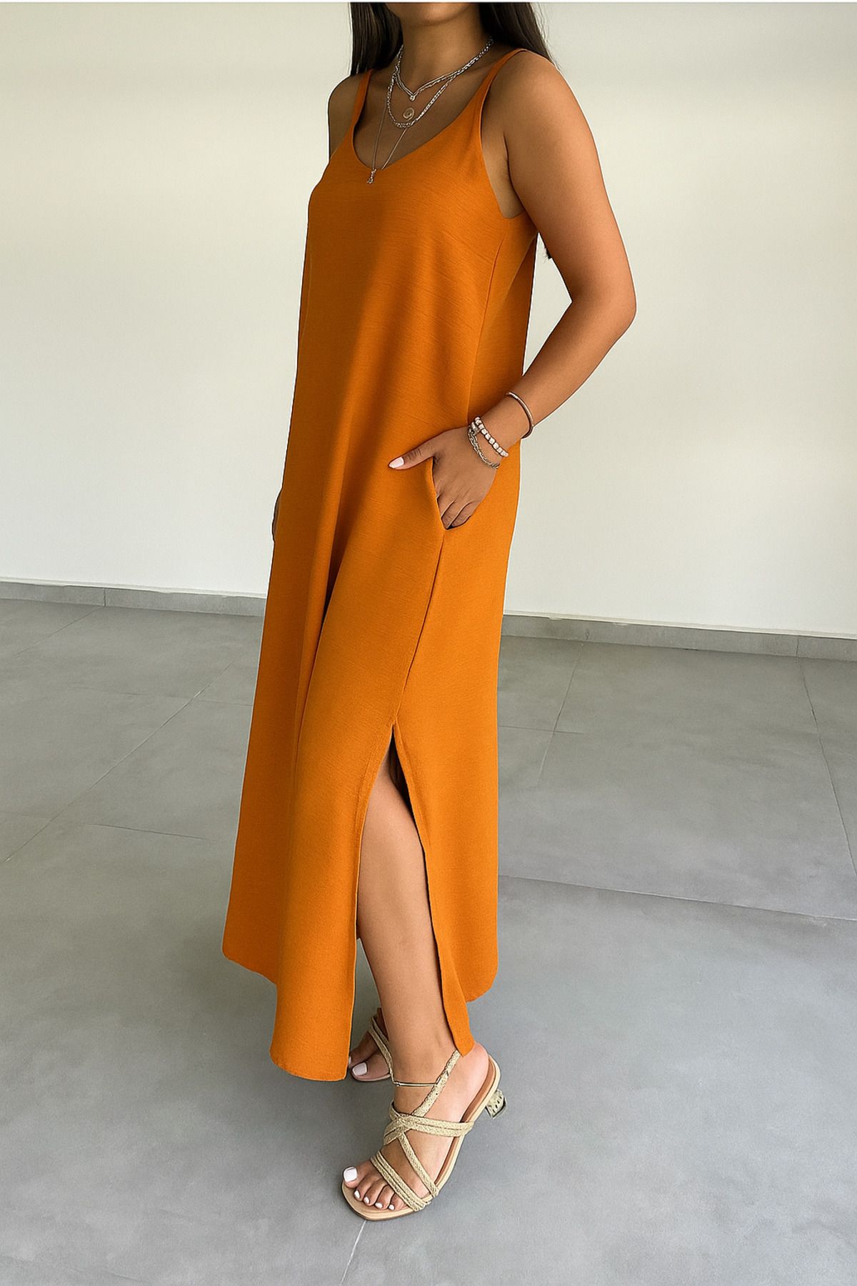 VOGUEMET Kadın Ayrobin Kumaş Cepli Uzun Elbise | Yırtmaçlı | Askılı | Yazlık Rahat Model