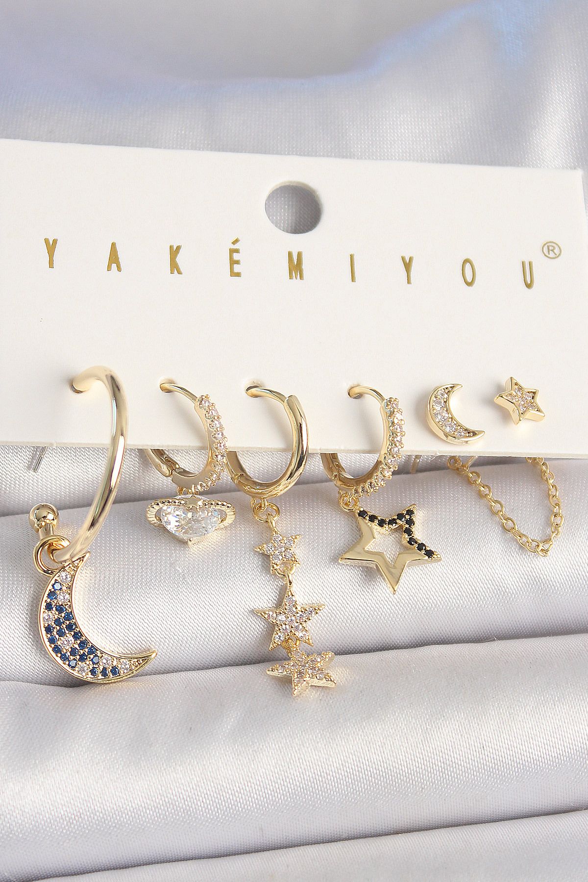 LovelymCo Pirinç Gold Renk Zirkon Taşlı Yıldız Model Hilal Detay 6'Lı Kadın Kombin Küpe - Lisinya