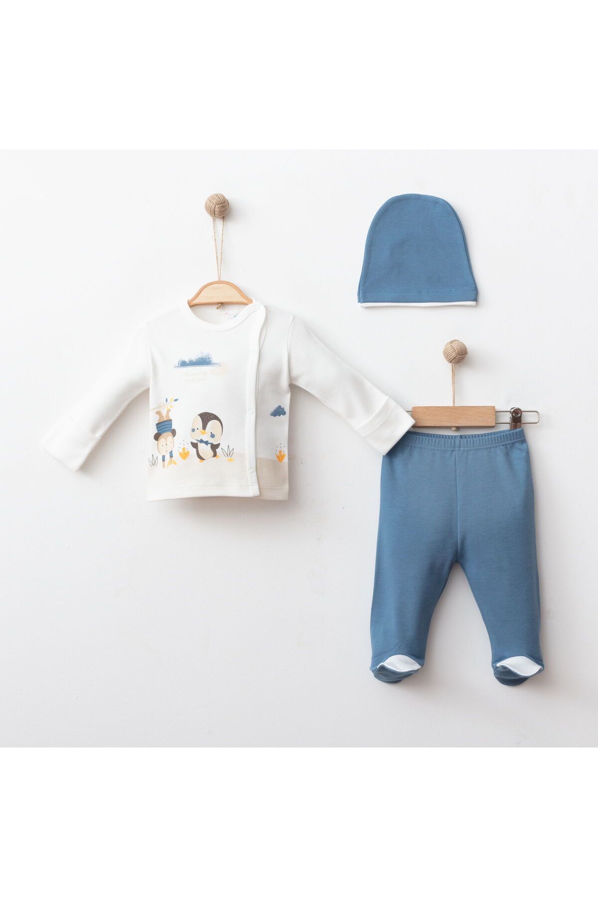 Gümüş Baby Kids BEBEK 3 LÜ TAKIM KENDİNDEN ELDİVENLİ PENGUEN BASKILI %100 PAMUK KUMAŞ
