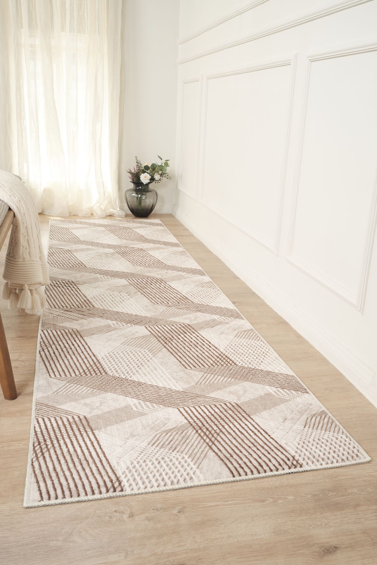 BSB HOME LİVİNG Yıkanabilir Kaymaz Tabanlı Kesme Rulo Halı Yolluk,Oturma Odası,Mutfak Kahve-7027