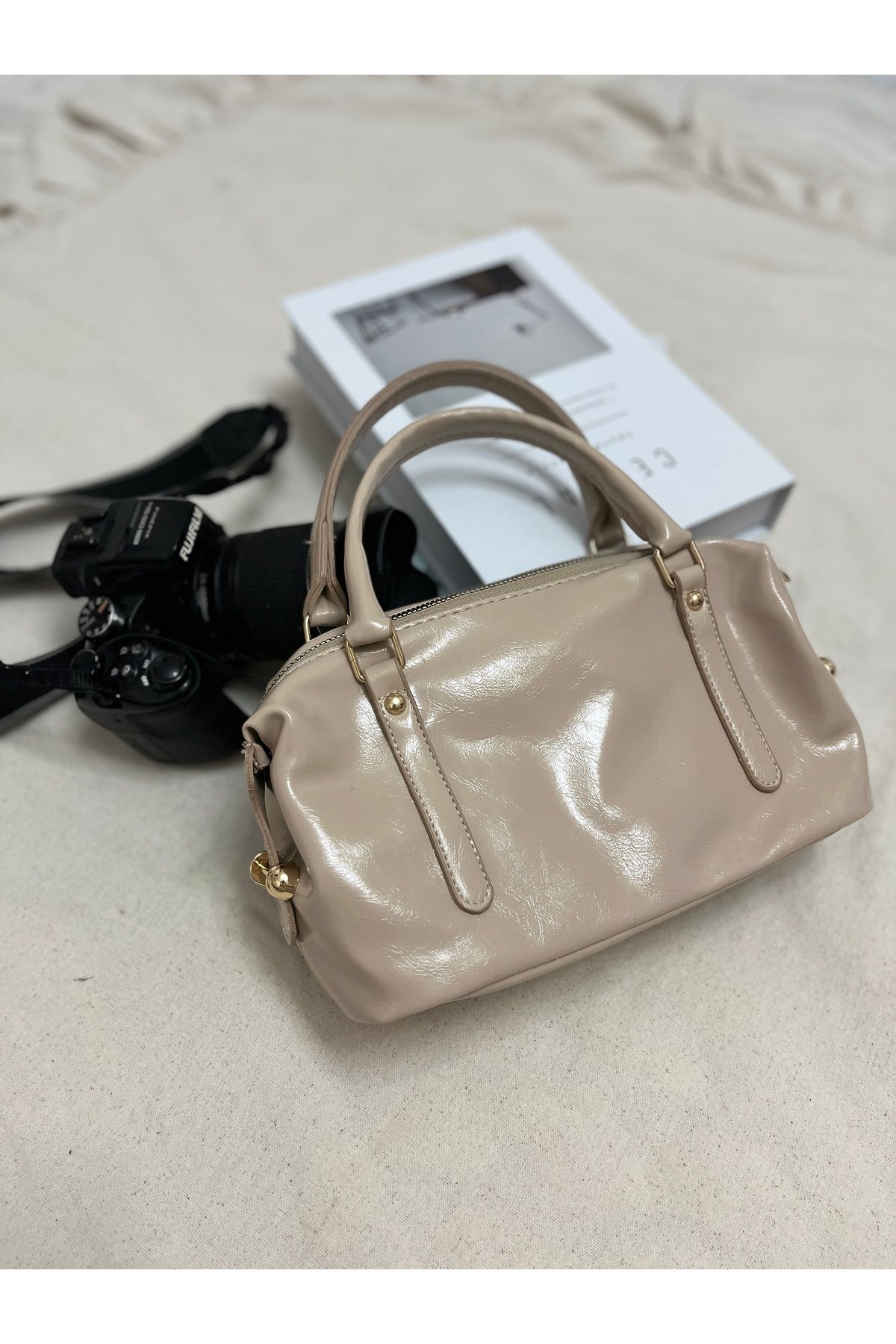 ÇANTA Vesara ShineMini - Kemerli Rugan Mini Baget Çanta