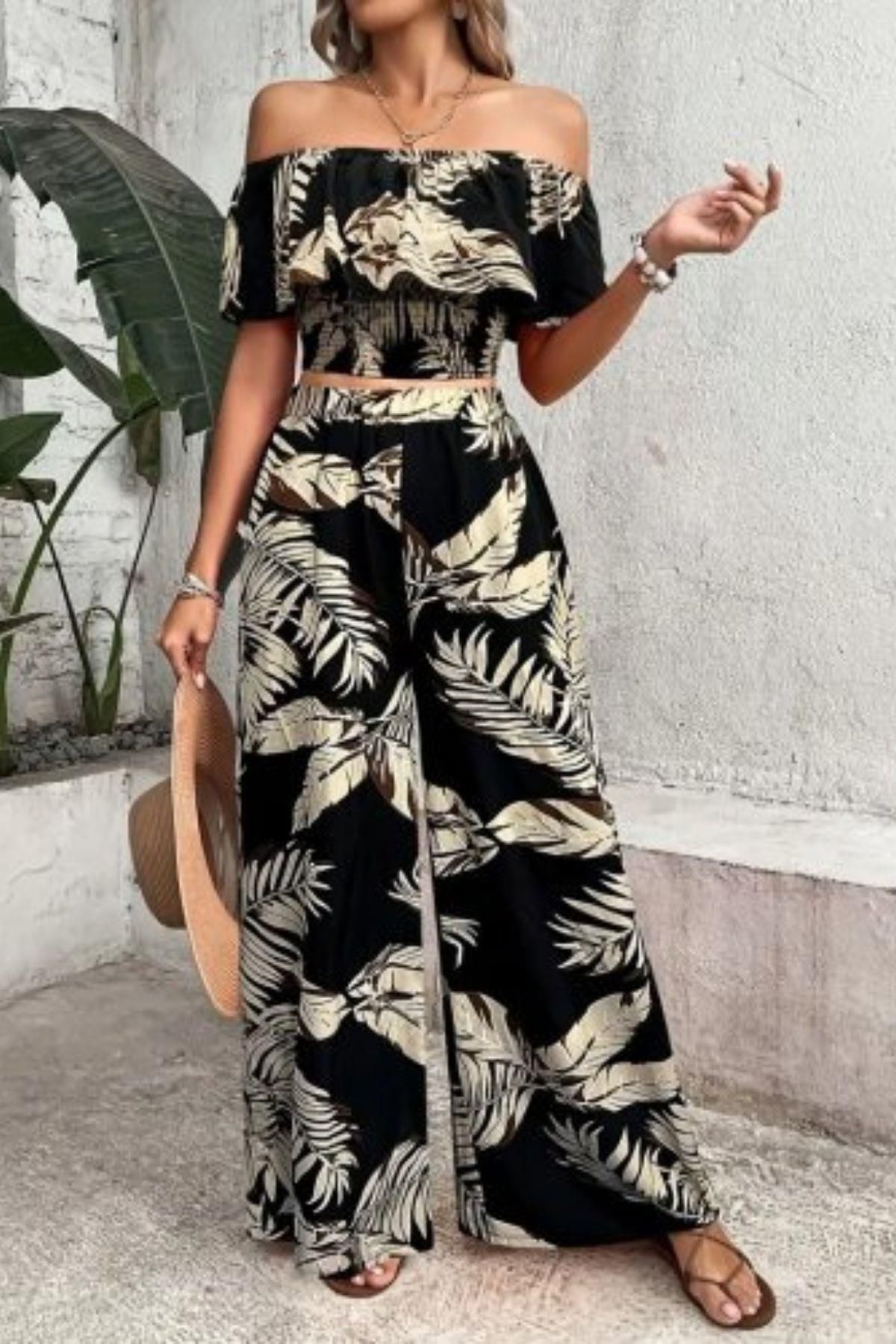 Mossta Desenli Omuz Dekolteli Crop Bluz Ve Geniş Paça Pantolon İkili Takım - Siyah
