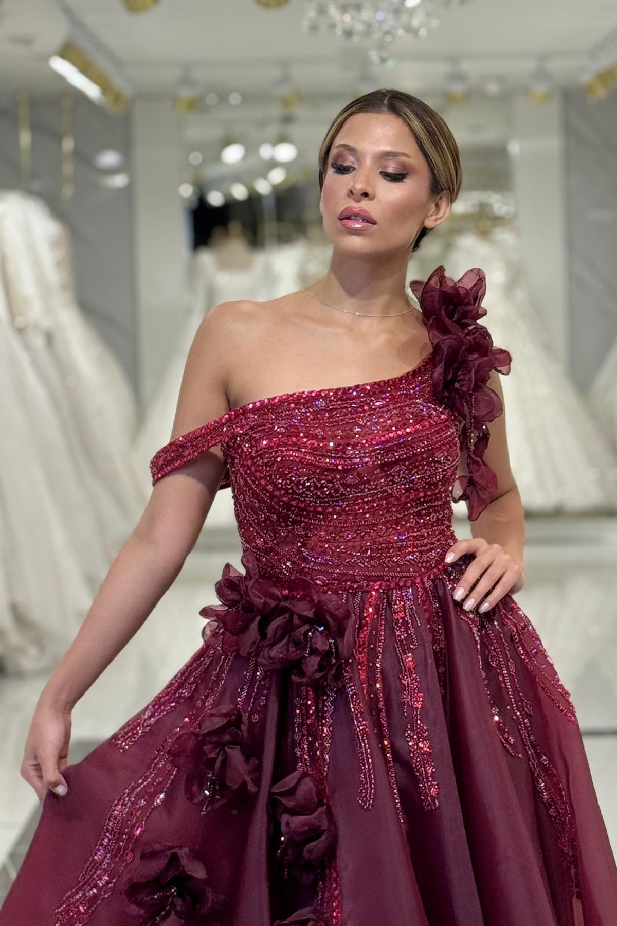 Yonca Moda Evi Bordo Asimetrik Yaka Nişanlık 7979