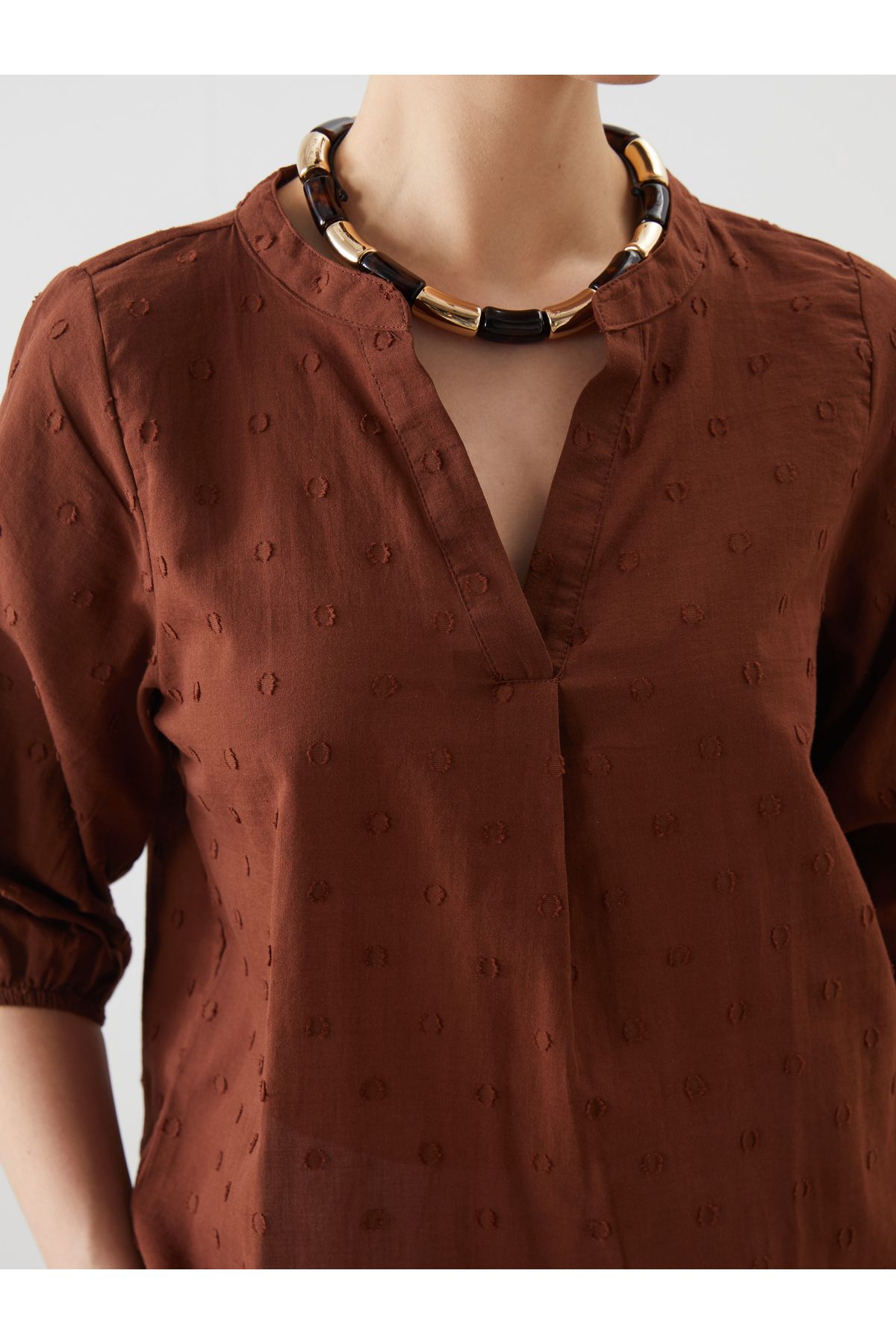LC Waikiki-Self-Patterned Blouse with Peep Collar 3