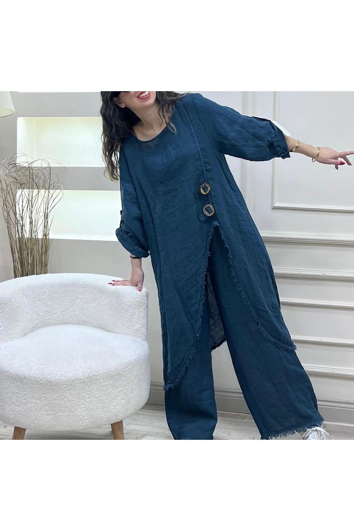 Butik Kadın müslim kumaş salaş tarzda toka detaylı alt üst pantolonlu takım