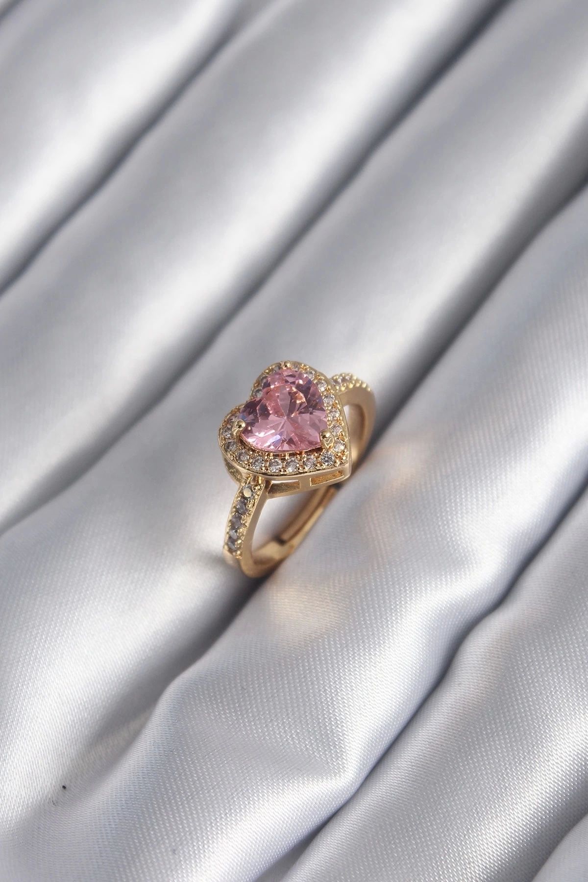 Generic Pirinç Gold Renk Pembe Zirkon Taşlı Charm Kalp Model Kadın Yüzük