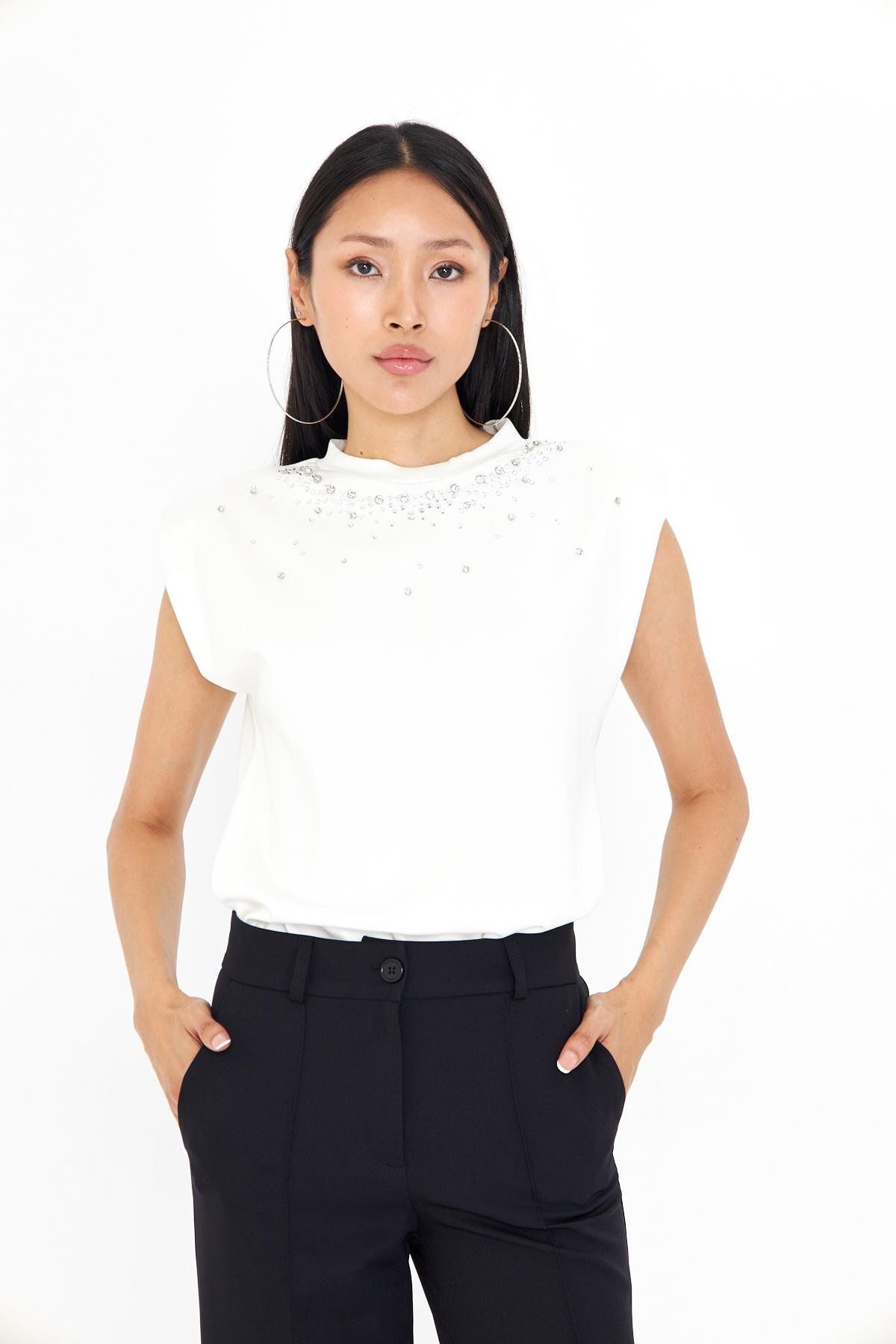 TIFFANY&TOMATO Sıfır Kol Taşlı Modal T-Shirt