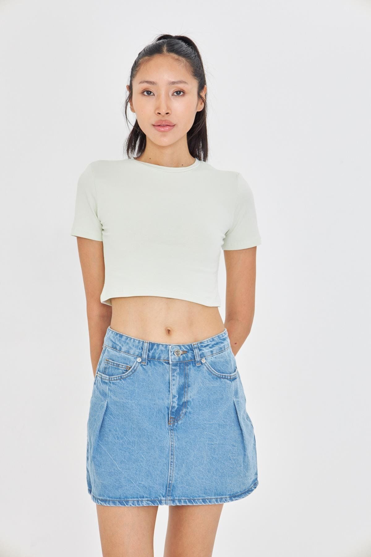 TIFFANY&TOMATO Basic Crop T-Shirt