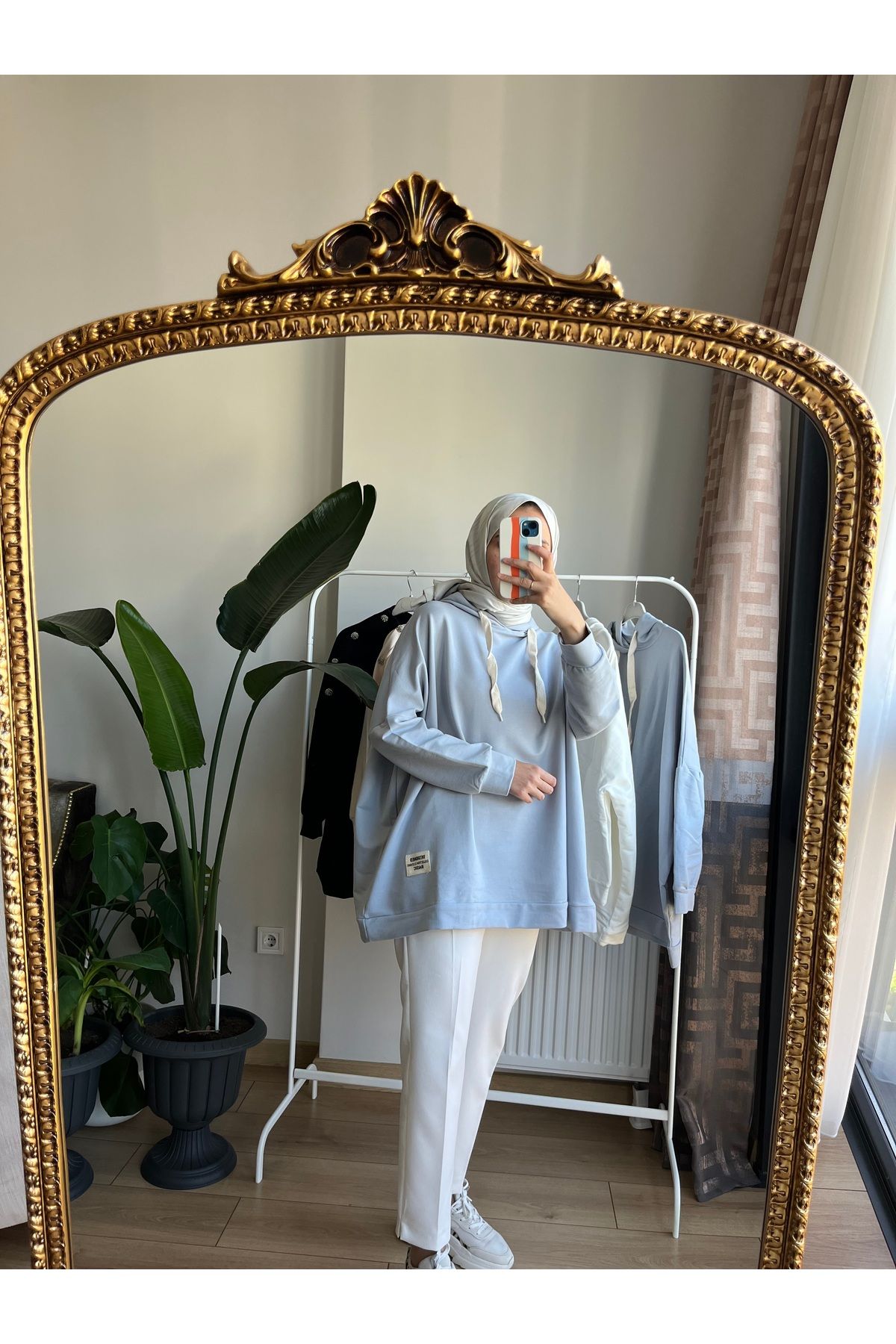 ABELF beyaz sweatshirt