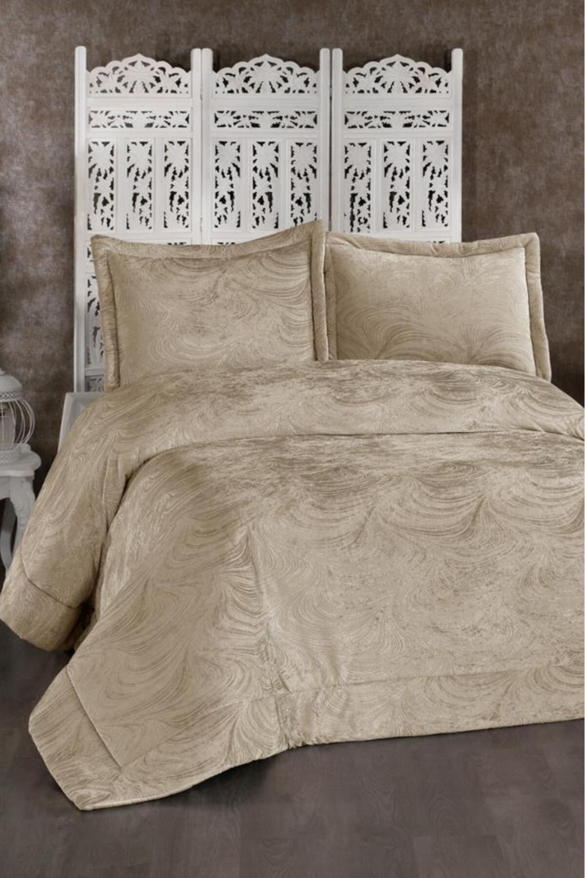 Çeyiz Diyarı Efsun Elyaf Dolgulu Çift Kişilik 250x255 Cm Yatak Örtüsü Bej