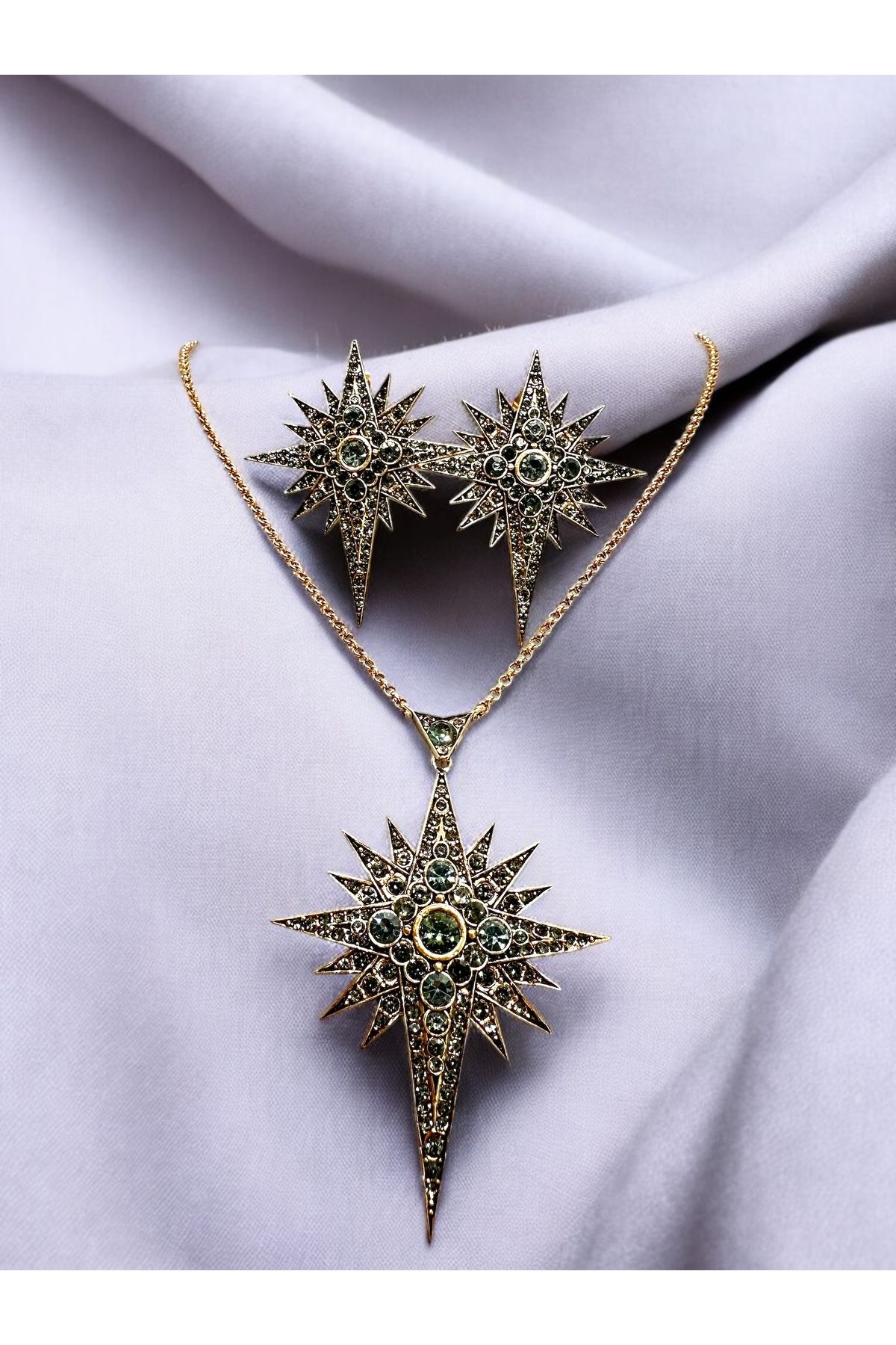 FUYA JEWELLERY Black Diamond Taşlı Kutup Yıldızı Kolye, Büyük Boy Küpe Set