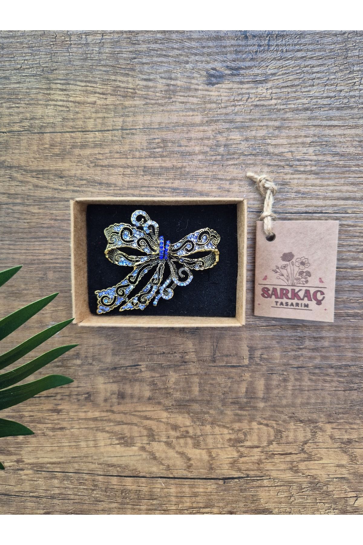 Sarkaç Tasarım Çiçek Desenli Renkli Vintage Fiyonk Broş