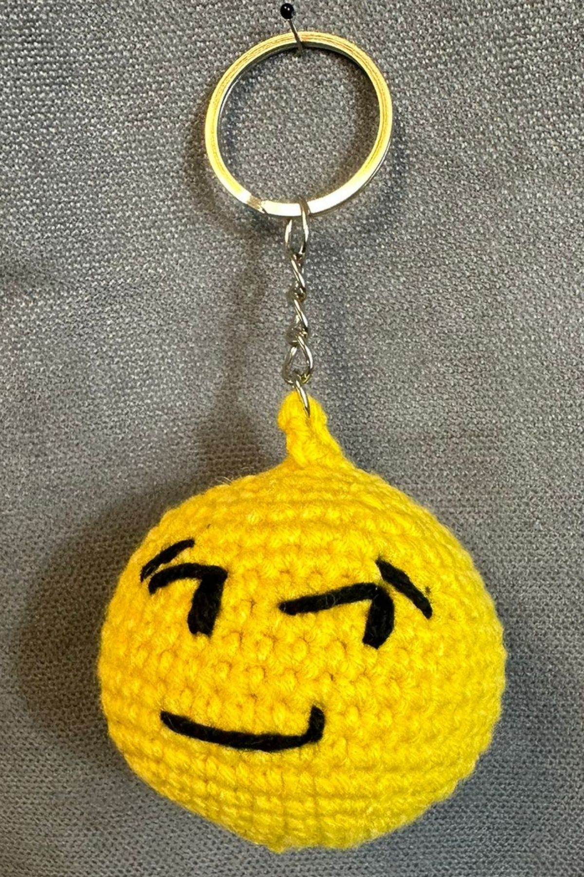 Uretti-- Tuğba 9352 9180 Handmade Knitted Smiling Emoji Model Keychain 3