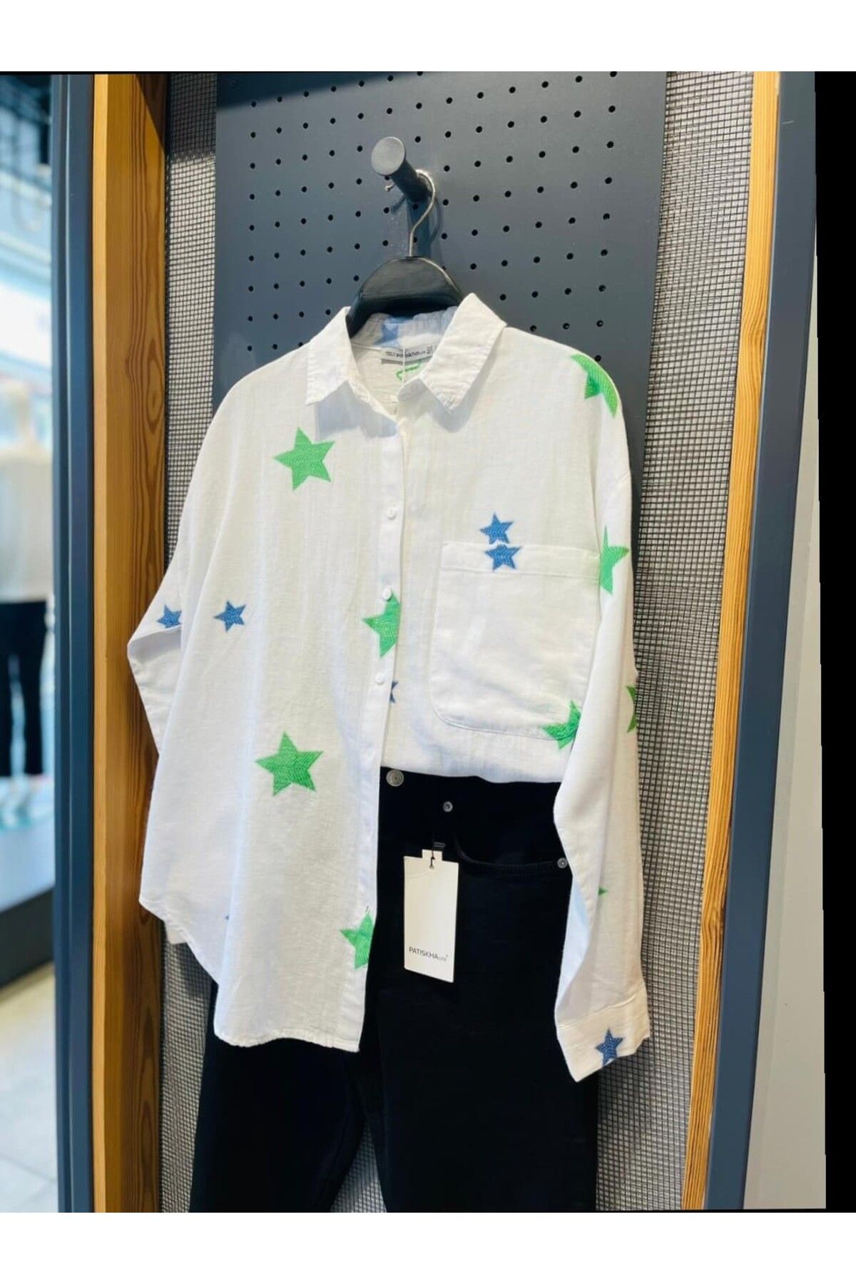 Özgürbutik YILDIZ DETAYLI KETEN GÖMLEK