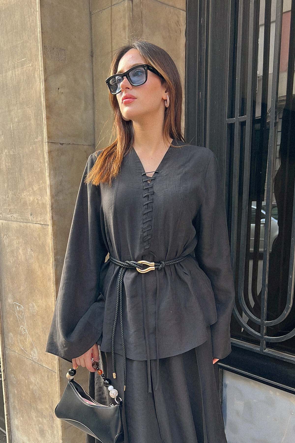 VESNA Bağcık Detaylı Bluz