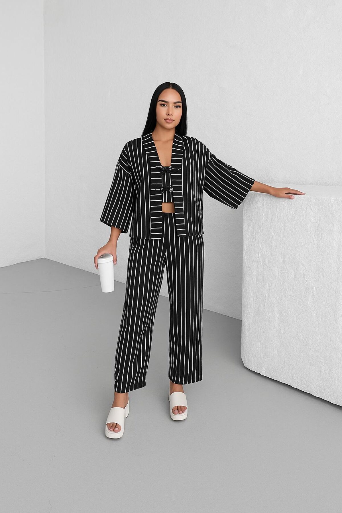 G&G WARDROBE PAMUK KARIŞIMLI GOFRE KUMAŞ ÇİZGİLİ AÇIK GRİ İKİLİ TAKIM