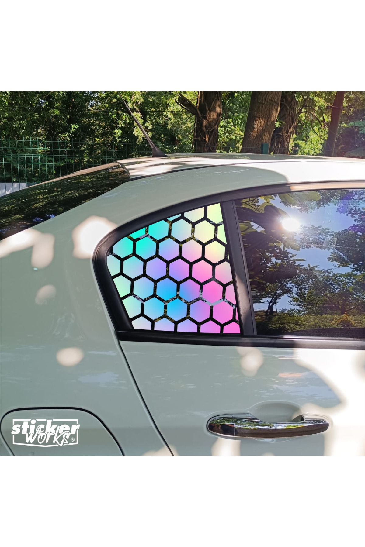 Sticker Works EGEA Kelebek Cam Petek Desen - Sağ Sol