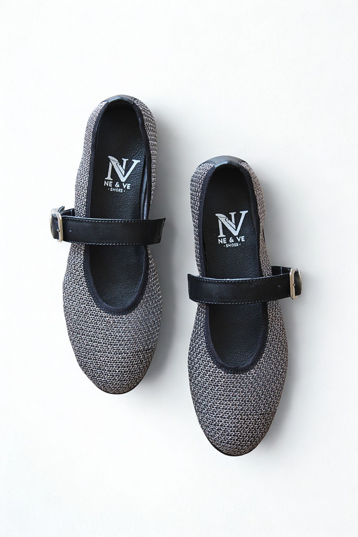 NEVE SHOES Gümüş File Zırh Görünümlü Tek Bantlı Rahat Ve şık Kadın Babet
