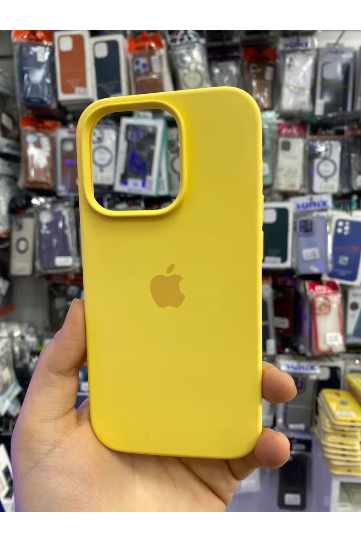 Soffany İPHONE 13 PRO UYUMLU LOGOLU LANSMAN İÇİ KADİFE KILIF