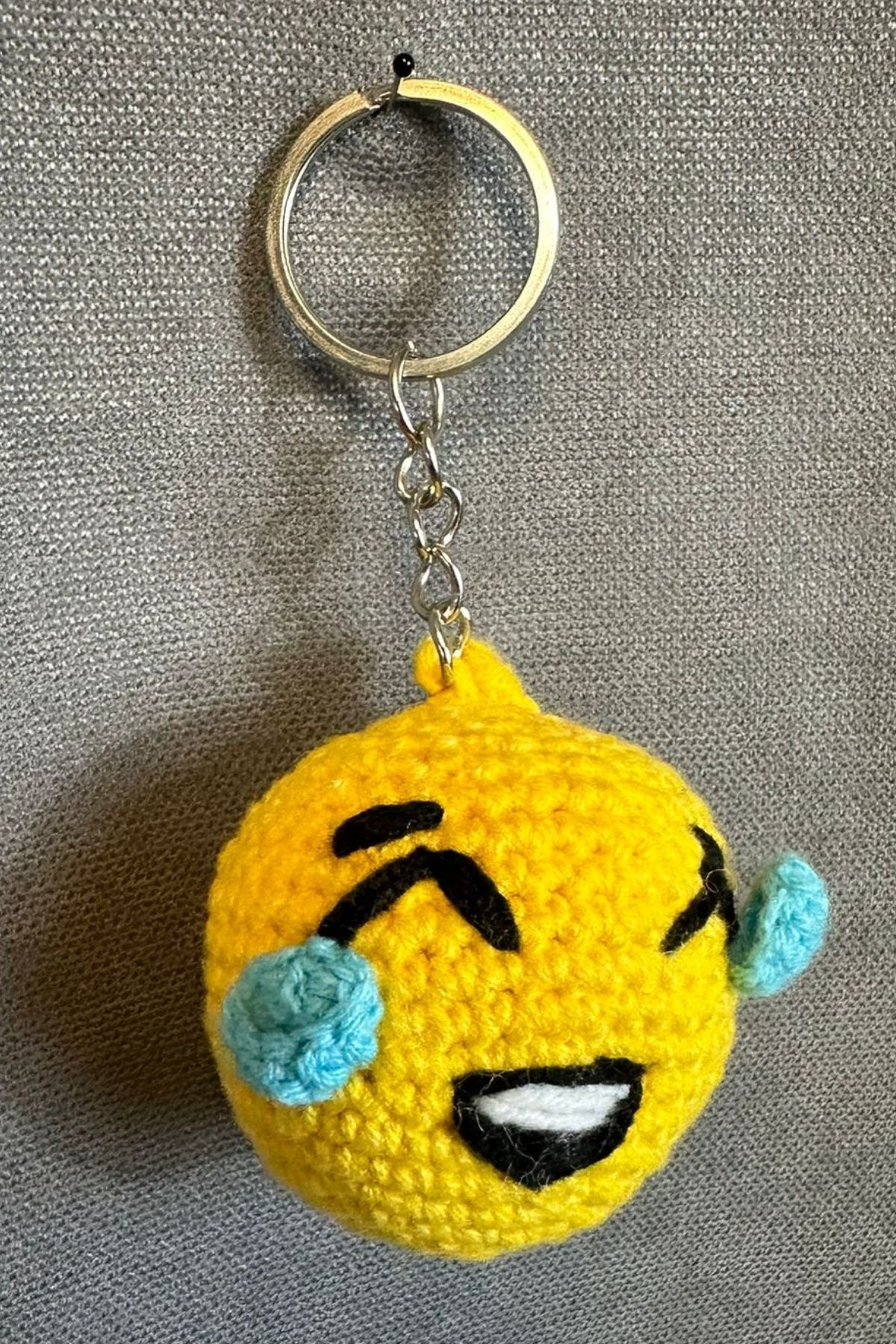 Uretti-- Tuğba 9352 3564 Handmade Knitted Smiley Face Emoji Model Keychain 4