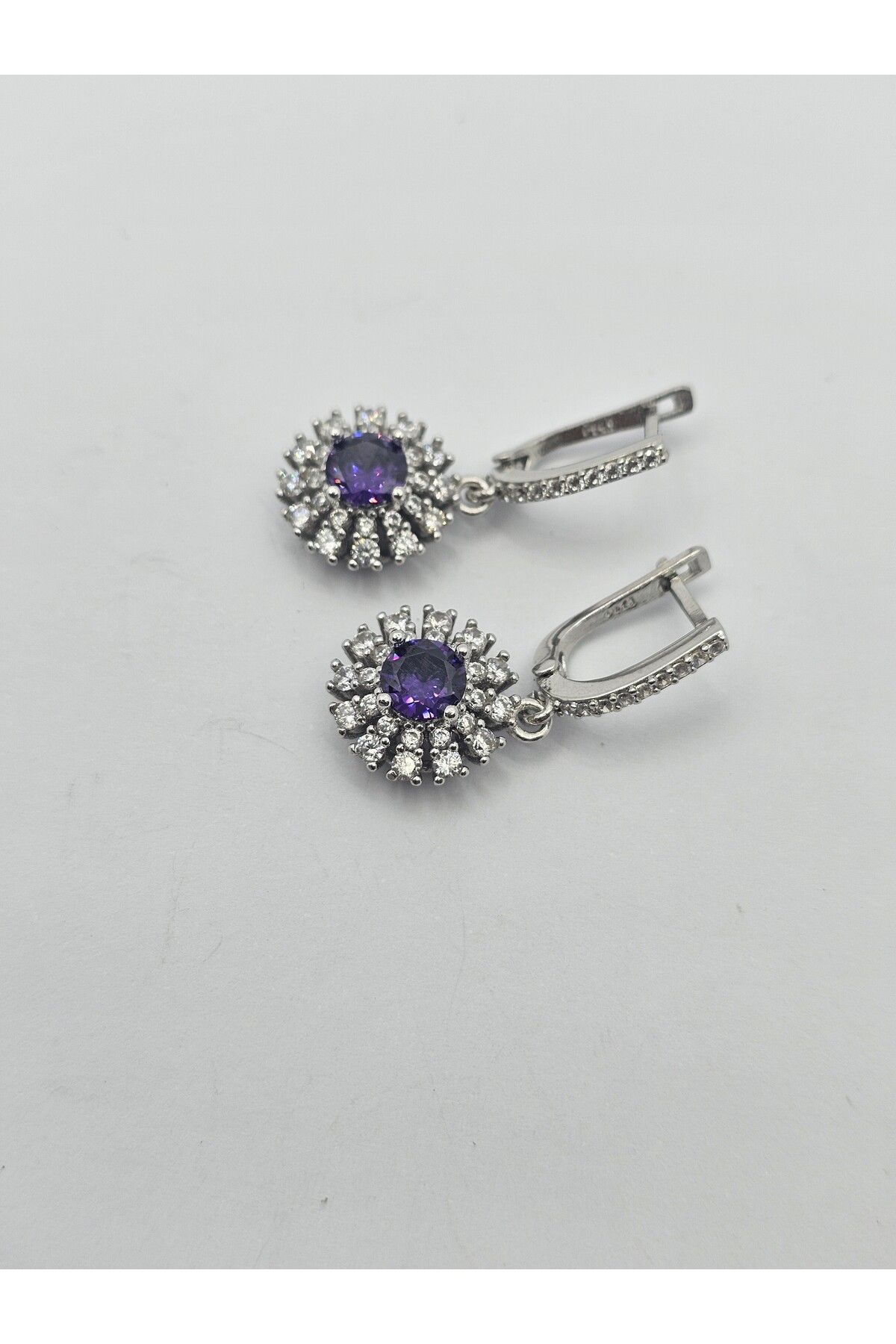Ari Jewelry 925 Ayar Gümüş Mor Taşlı Güneş Işığı Sallantılı Küpe – Zirkon Taşlı