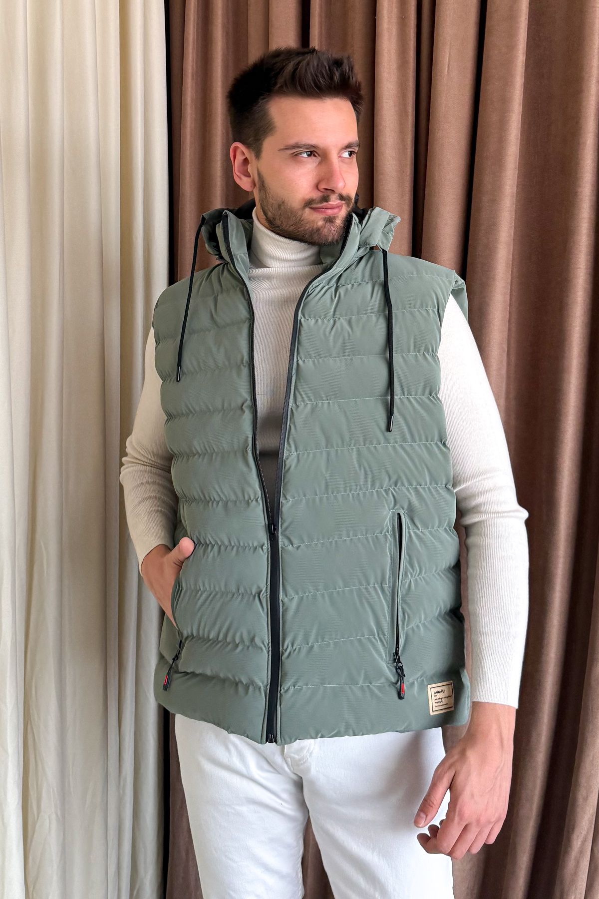 ModaPlaza-Men's Hooded Puffer Vest 1