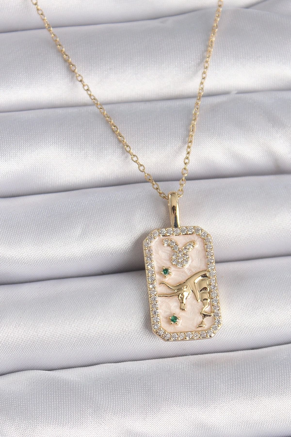 Generic 316L Çelik Gold Renk Zincir Boğa Burcu Zirkon Taşlı Kadın Kolye