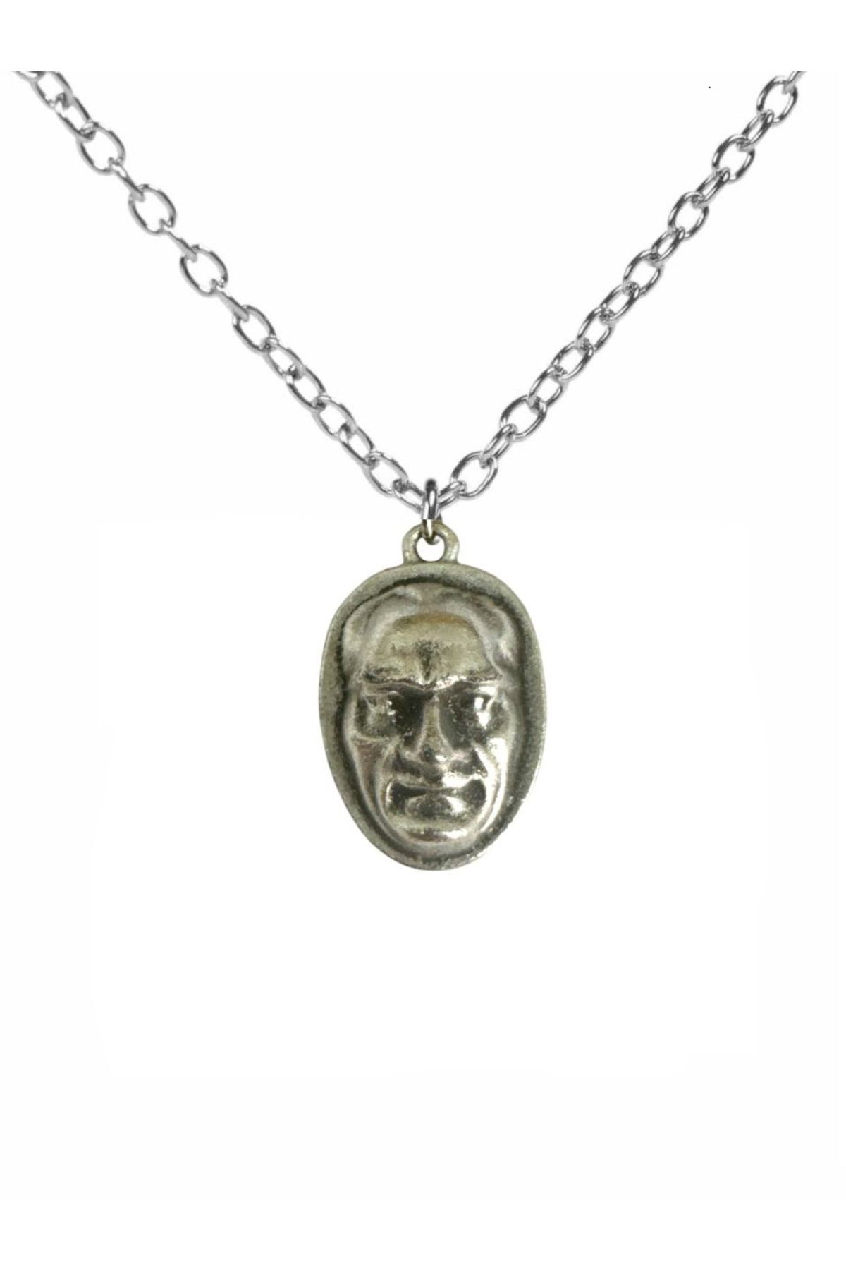 Herşey Nota Mustafa Kemal Atatürk Silüet Figürlü Kolye – Gümüş Renk Unisex Metal Takı