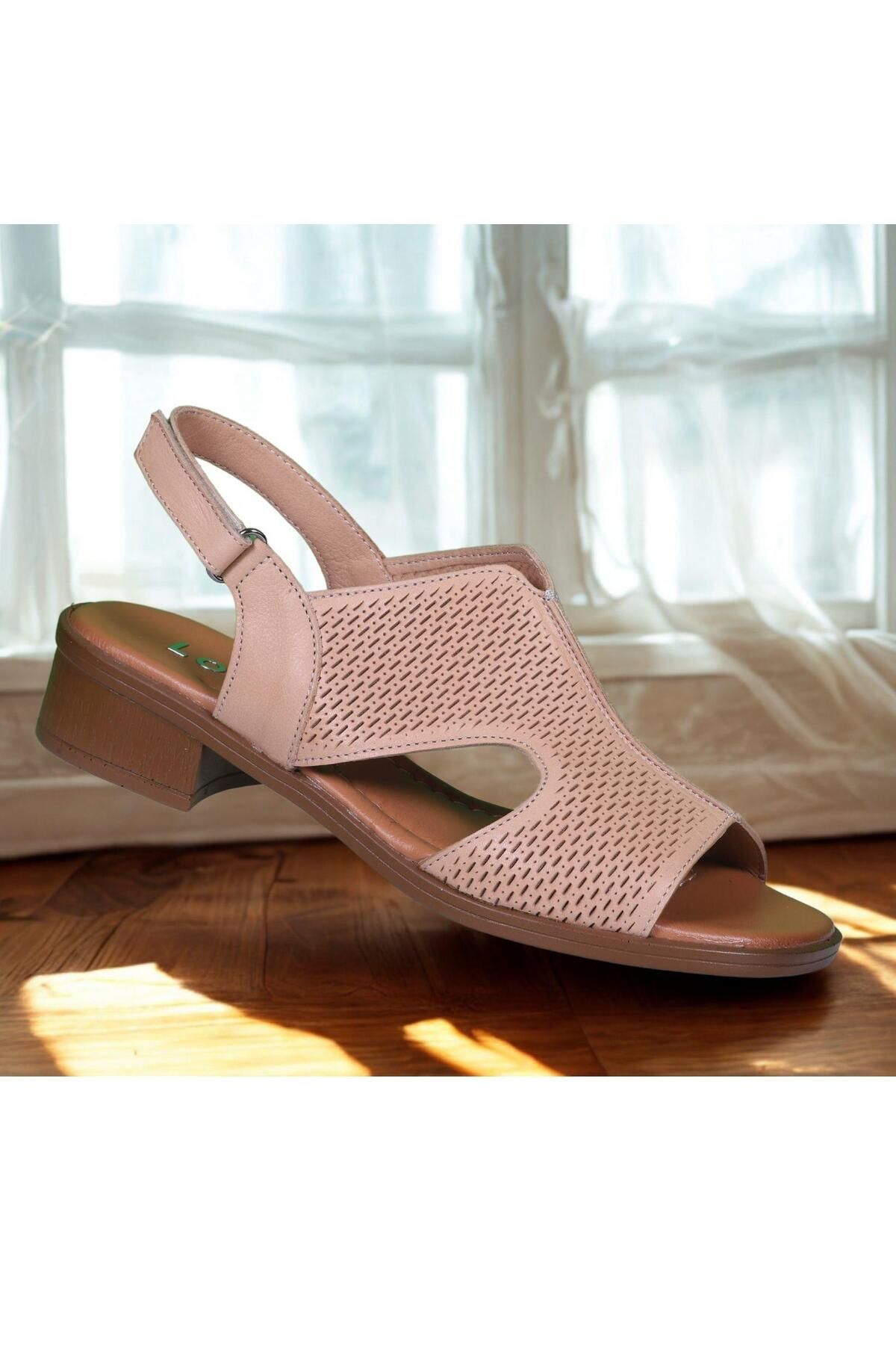 LORRA SHOES 6007-1 Günlük Hakiki Deri Kadın Sandalet