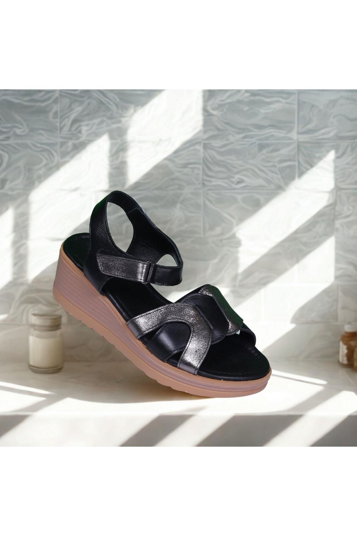 LORRA SHOES 728 Günlük Hakiki Deri Kadın Sandalet